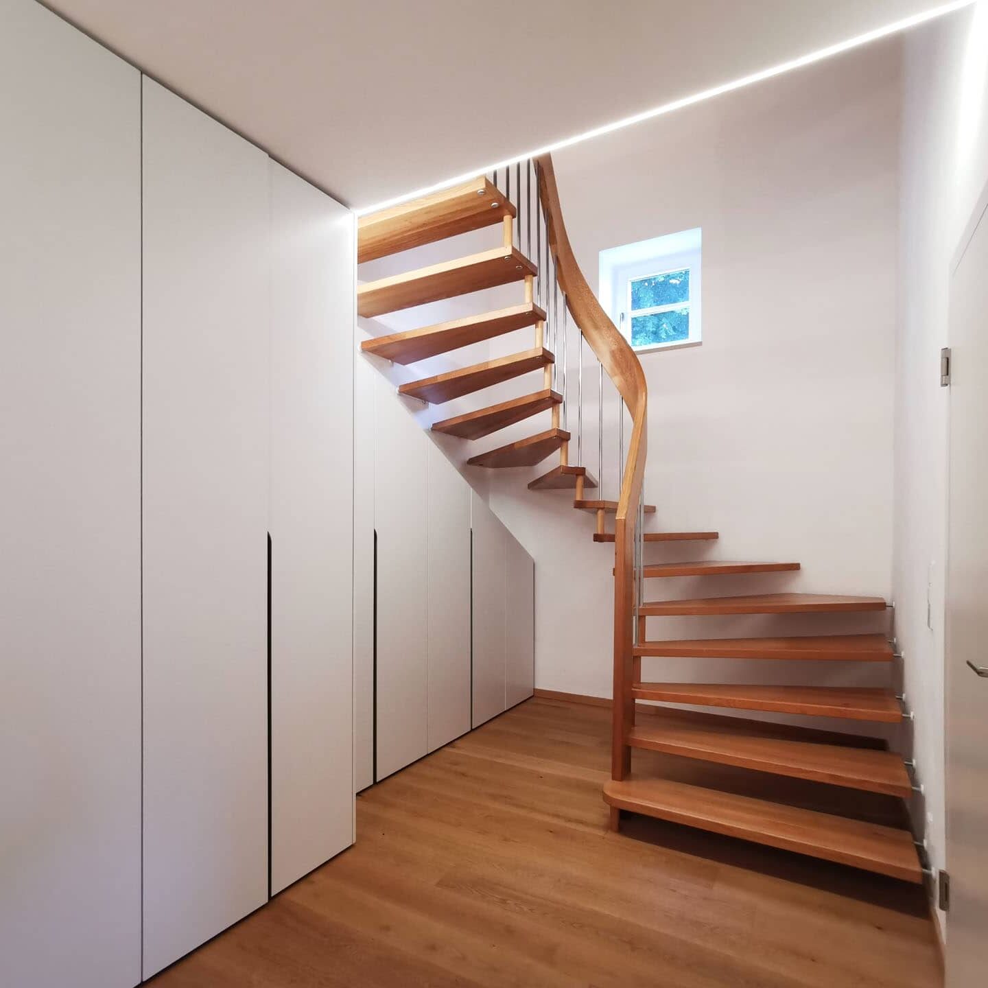 ADLHART Architekten freie Treppe